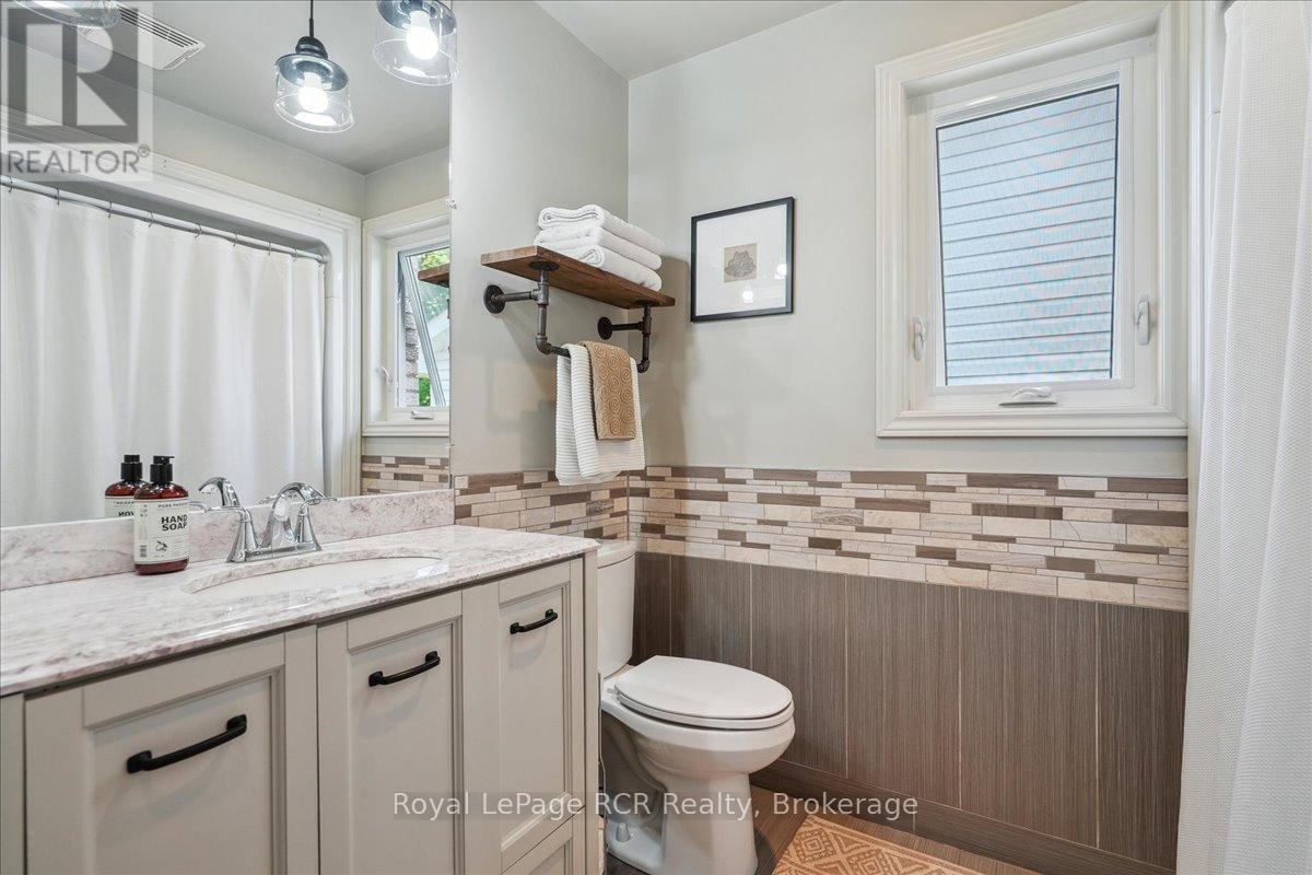 242 1st Street A W, Owen Sound, Ontario  N4K 6R5 - Photo 22 - X12457542