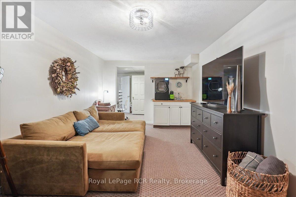 242 1st Street A W, Owen Sound, Ontario  N4K 6R5 - Photo 42 - X12457542