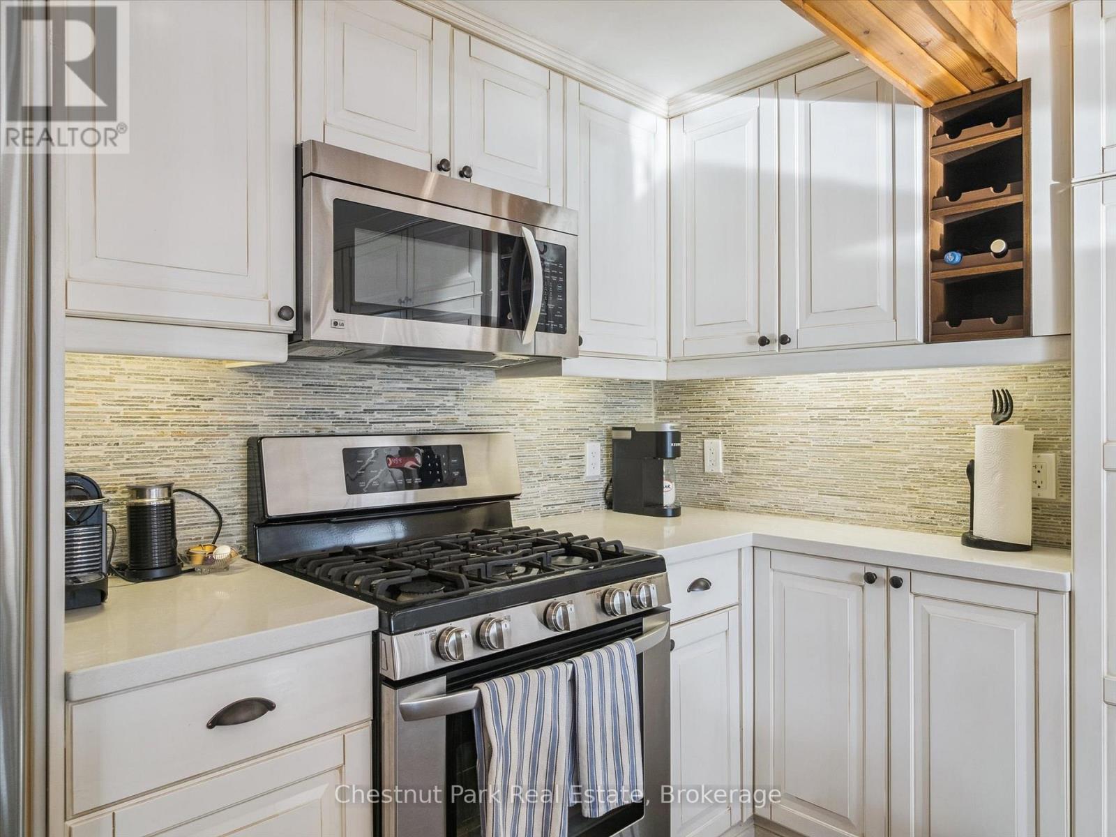 1006 Bailey Lane, Bracebridge, Ontario  P1L 1X2 - Photo 11 - X12457571