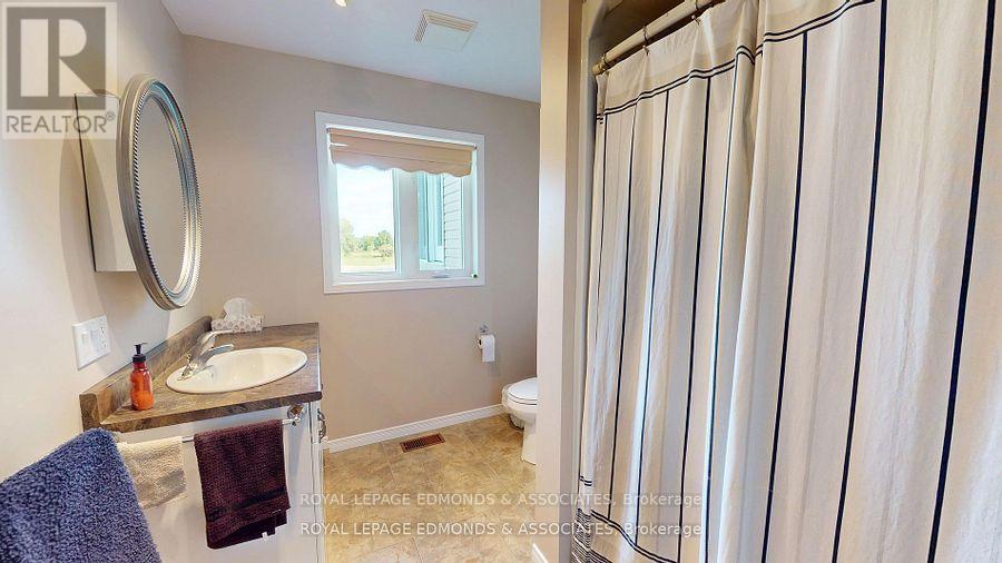 1388 Bromley Line, Whitewater Region, Ontario  K0J 2L0 - Photo 10 - X12457553