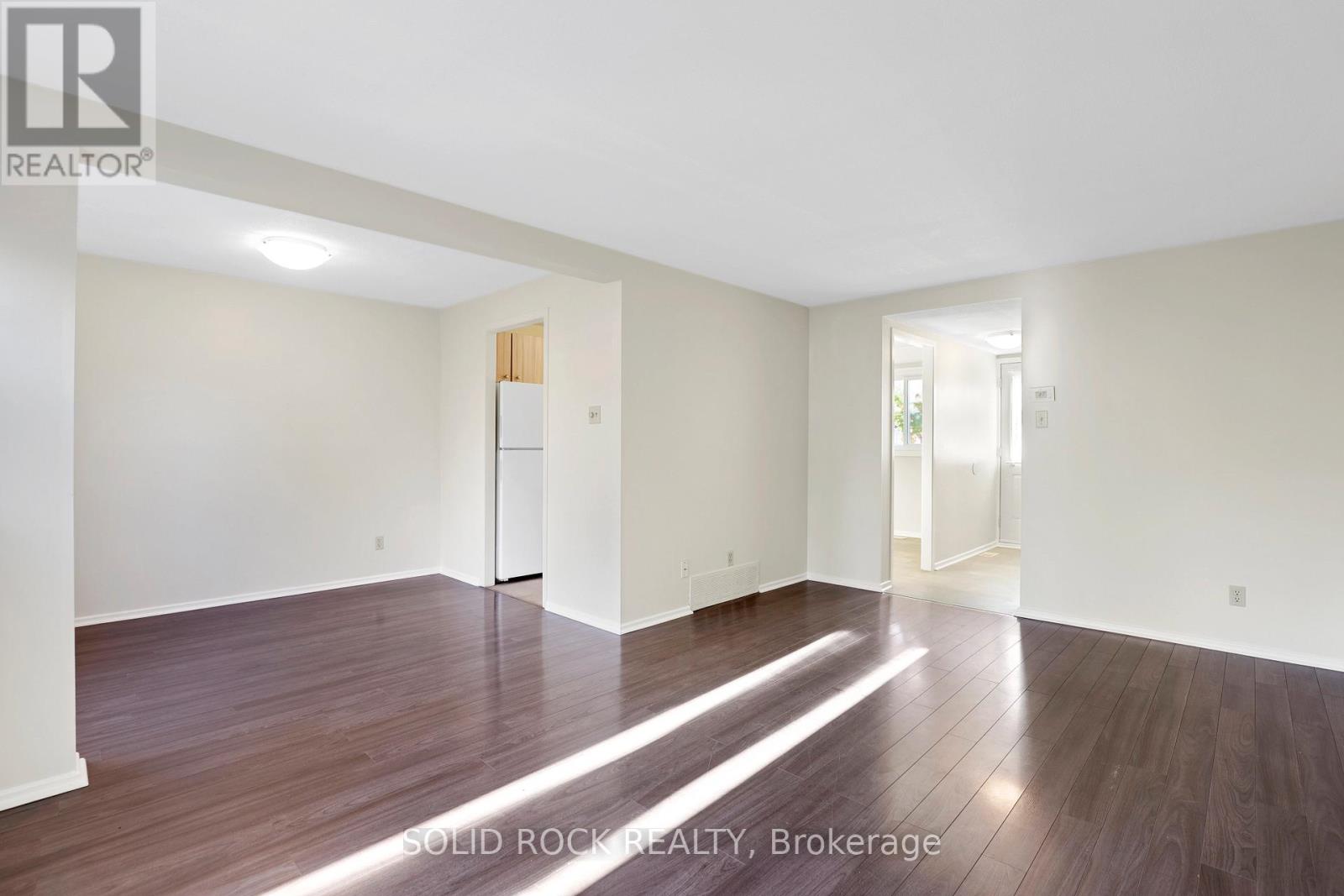 35 Thistledown Court, Ottawa, Ontario  K2J 1J4 - Photo 11 - X12457519