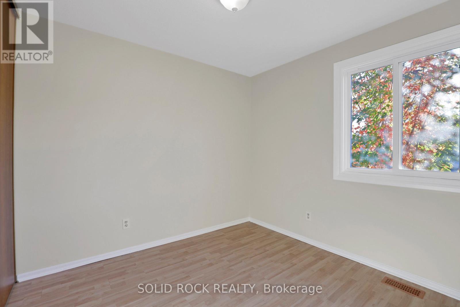 35 Thistledown Court, Ottawa, Ontario  K2J 1J4 - Photo 17 - X12457519