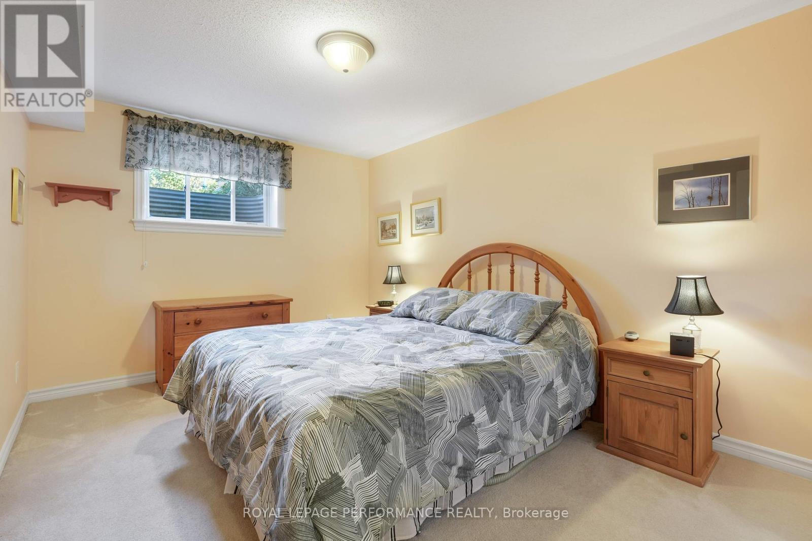 240 Bulrush Crescent, Ottawa, Ontario  K1T 0E6 - Photo 18 - X12457593