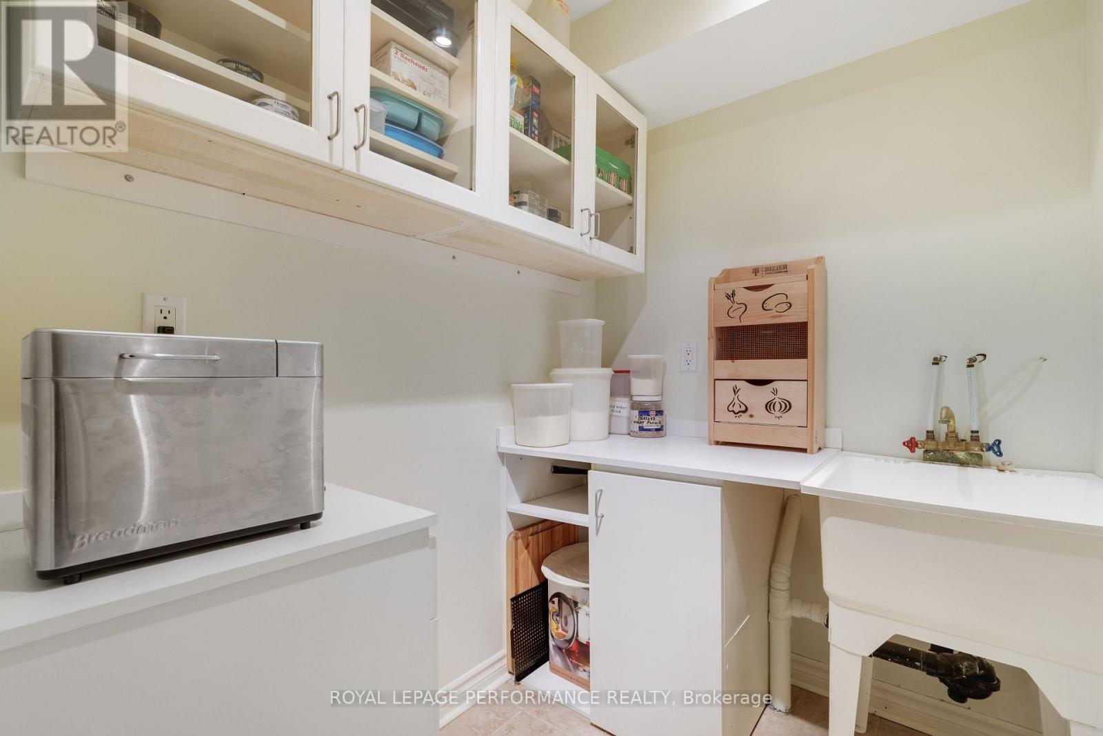 240 Bulrush Crescent, Ottawa, Ontario  K1T 0E6 - Photo 21 - X12457593