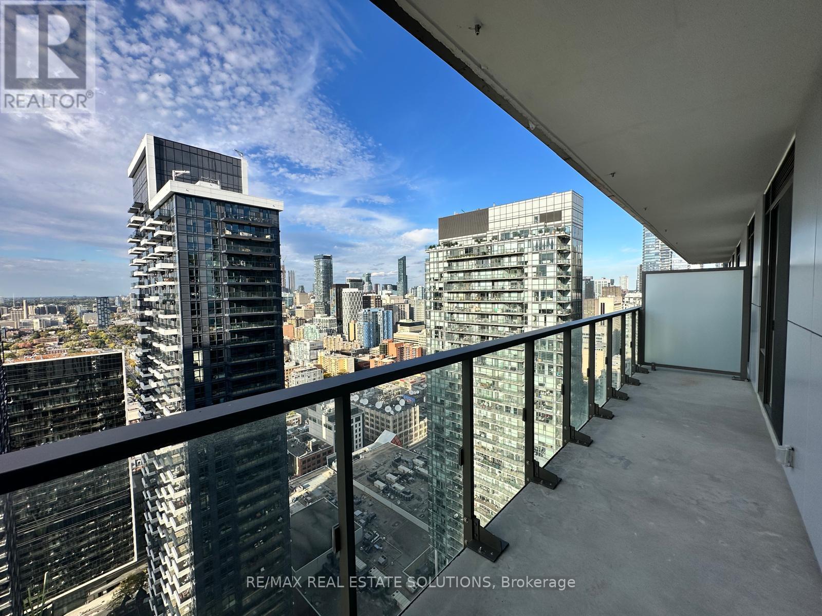 4026 - 28 Widmer Street, Toronto, Ontario  M5V 0T2 - Photo 16 - C12457457