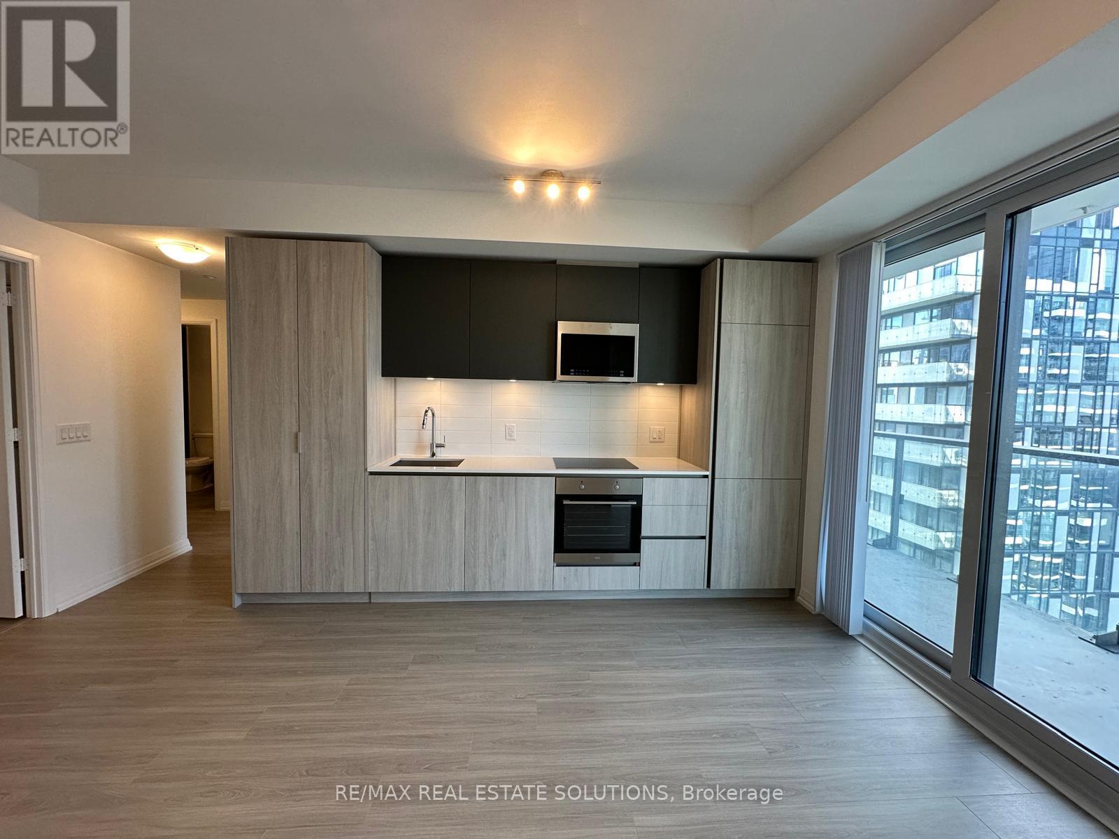 4026 - 28 Widmer Street, Toronto, Ontario  M5V 0T2 - Photo 3 - C12457457