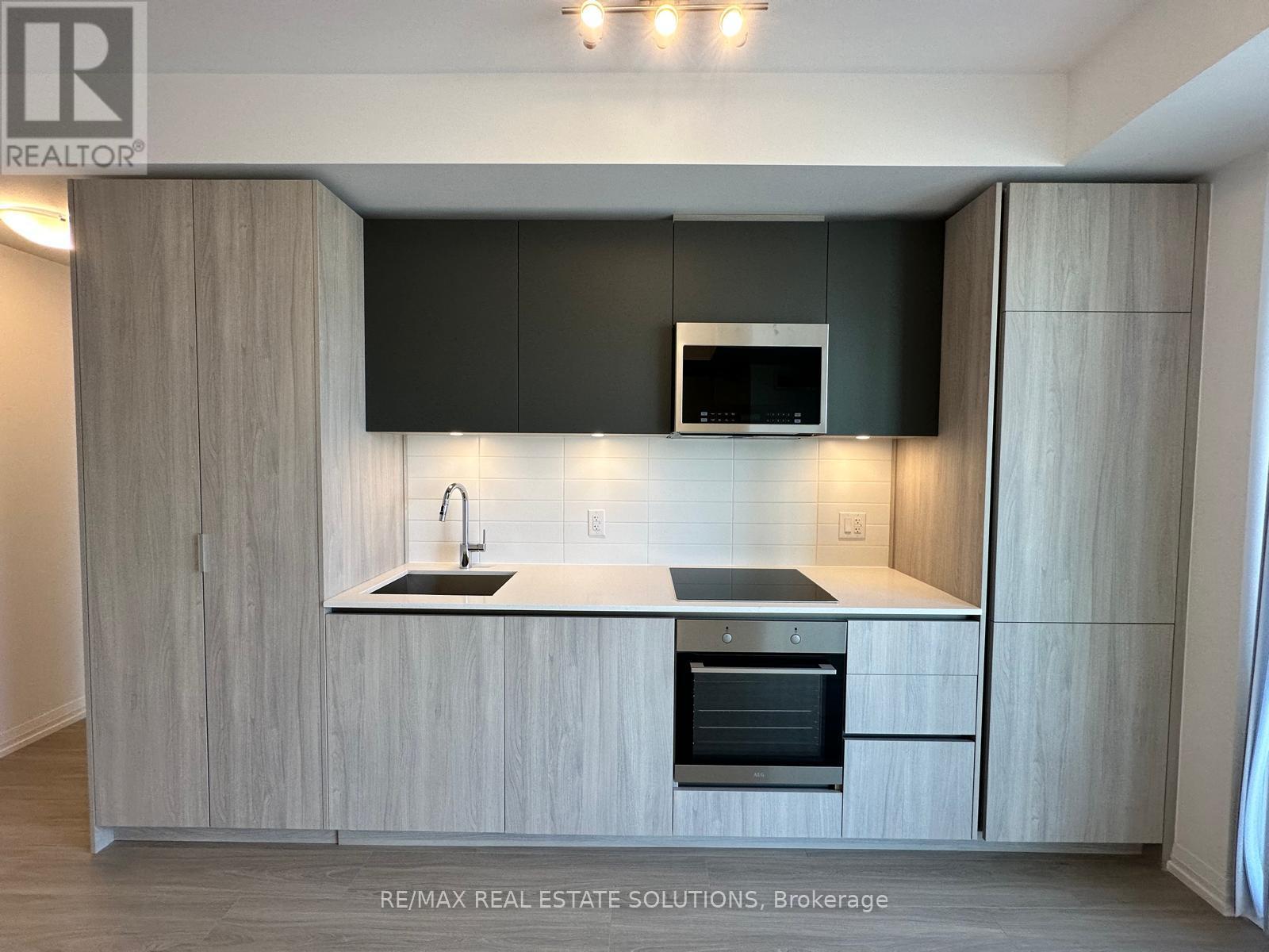 4026 - 28 Widmer Street, Toronto, Ontario  M5V 0T2 - Photo 4 - C12457457