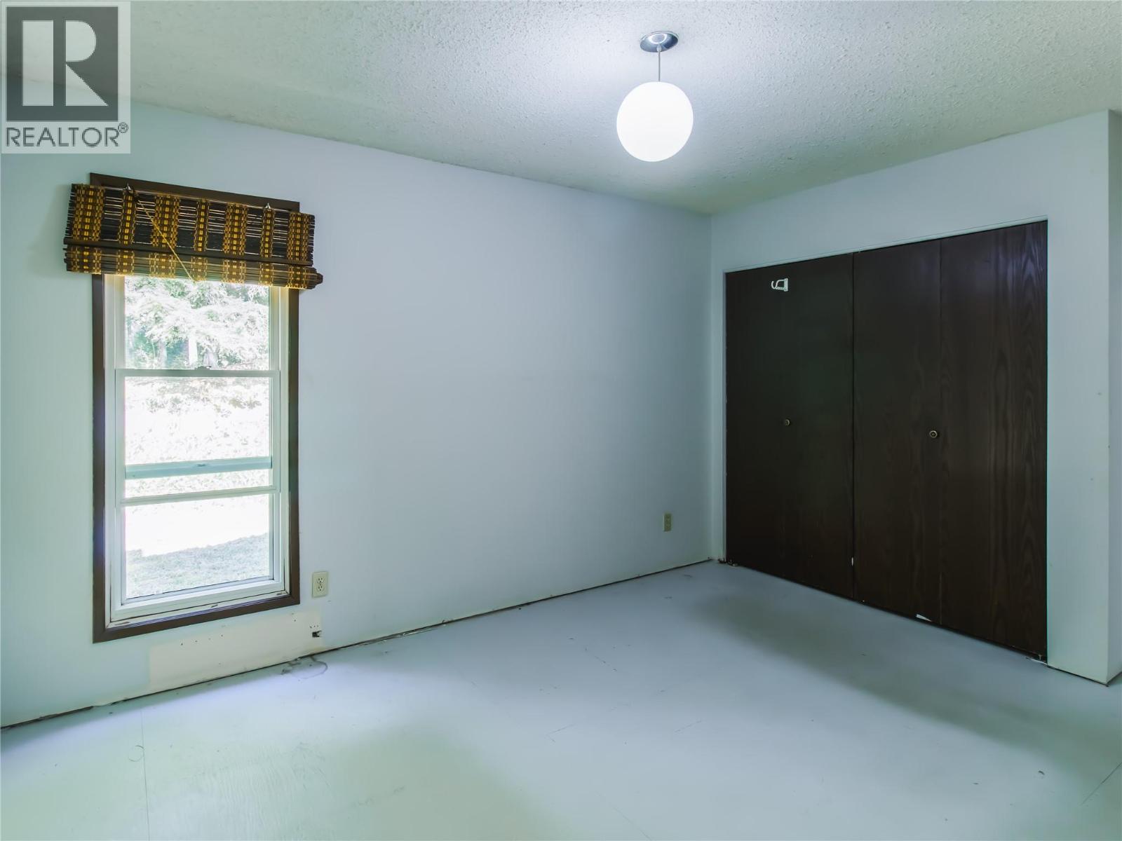 8043 97a Highway, Mara, British Columbia  V0E 2K0 - Photo 12 - 10365676