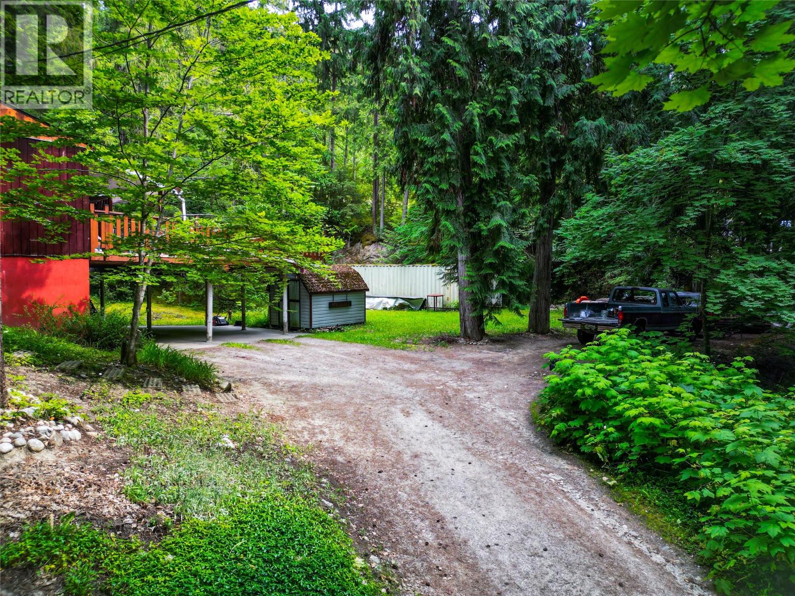 8043 97a Highway, Mara, British Columbia  V0E 2K0 - Photo 32 - 10365676