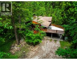 8043 97A Highway, mara, British Columbia