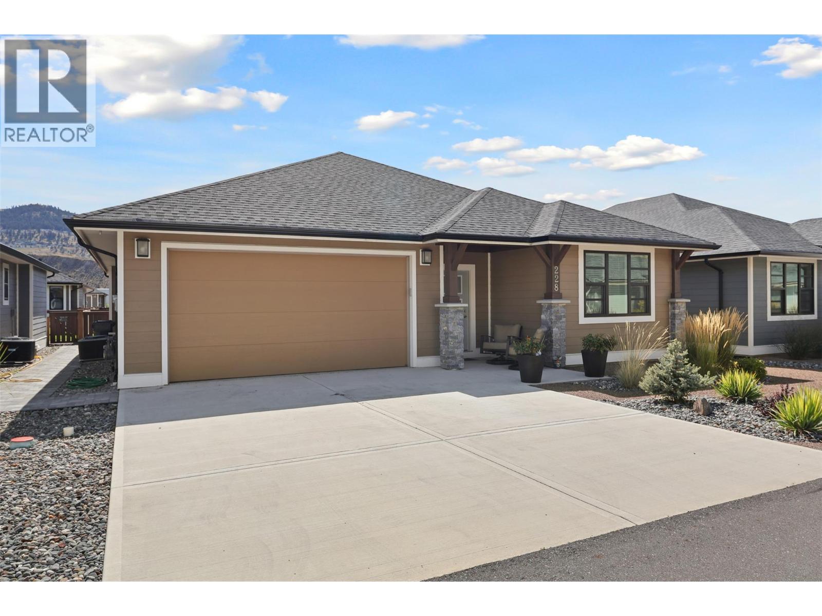 641 Shuswap  E Road Unit# 228, Kamloops, British Columbia  V2H 0E2 - Photo 2 - 10364879