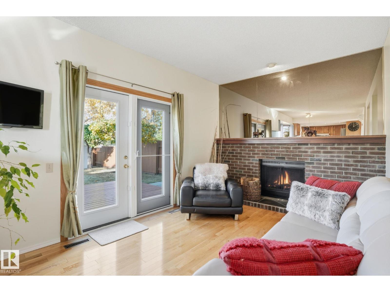 1804 114 St Nw, Edmonton, Alberta  T6J 4V1 - Photo 7 - E4461683