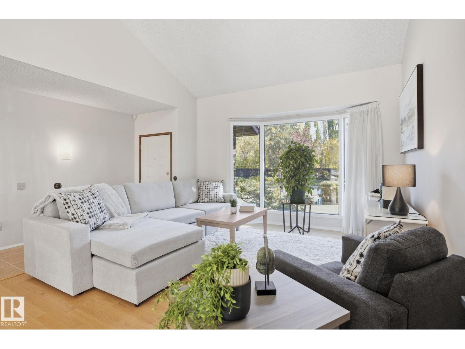 1804 114 St Nw, Edmonton, Alberta  T6J 4V1 - Photo 10 - E4461683