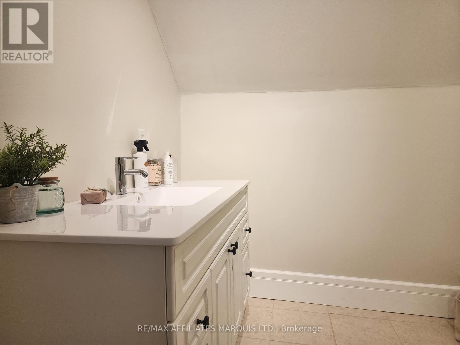 12 Oak Street, South Glengarry, Ontario  K0C 1N0 - Photo 20 - X12457511