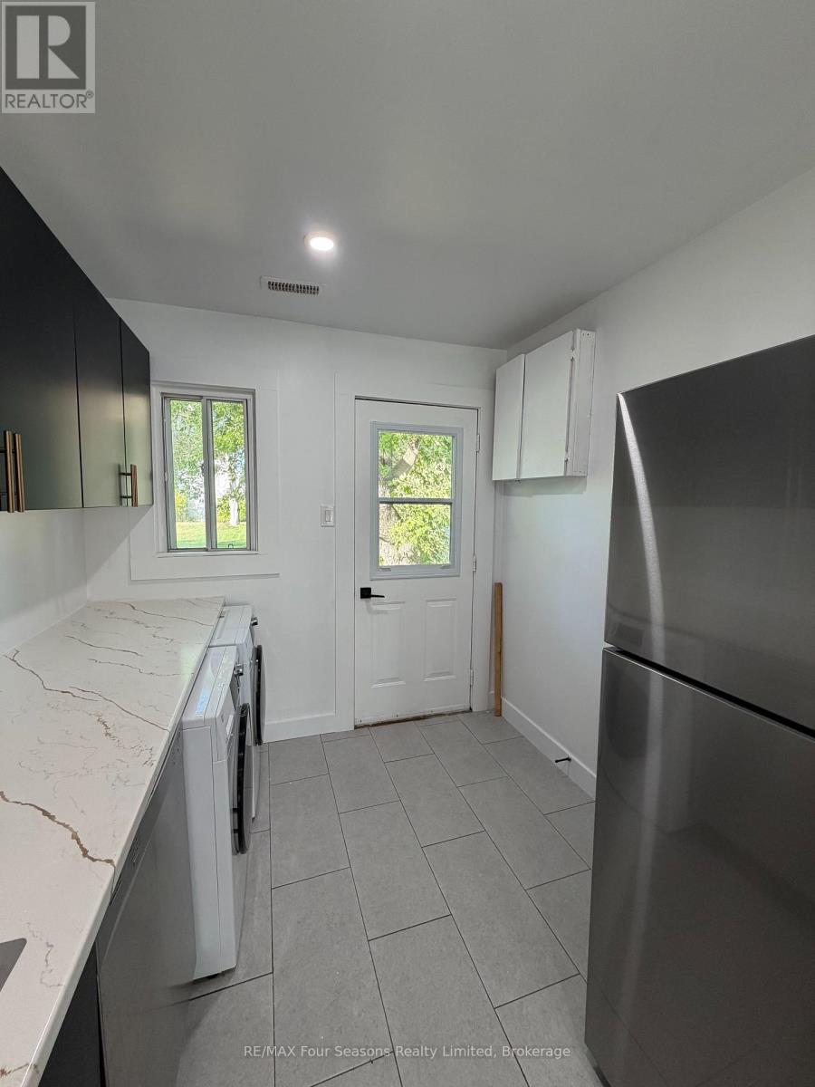 95 Eighth Street, Collingwood, Ontario  L9Y 2C6 - Photo 12 - S12457523