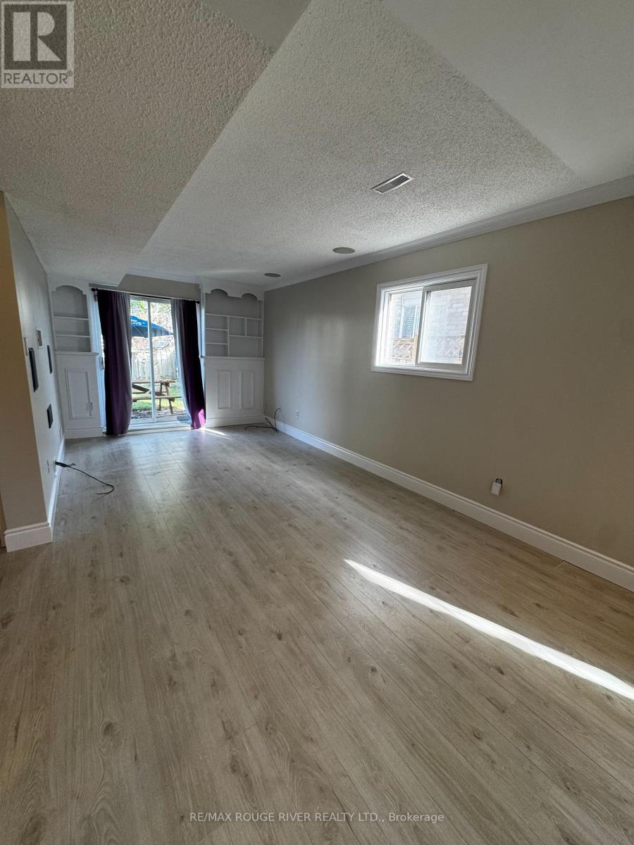 Lower - 40 Farncomb Crescent, Clarington, Ontario  L1C 4L8 - Photo 2 - E12427412