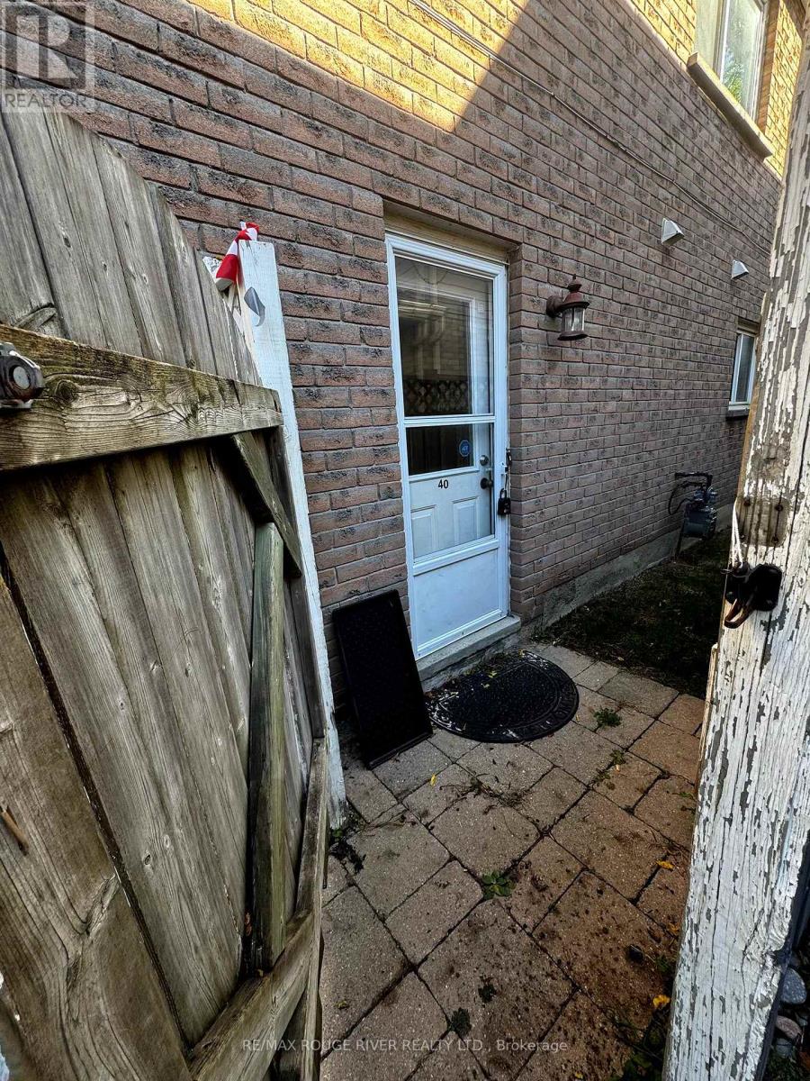 Lower - 40 Farncomb Crescent, Clarington, Ontario  L1C 4L8 - Photo 7 - E12427412