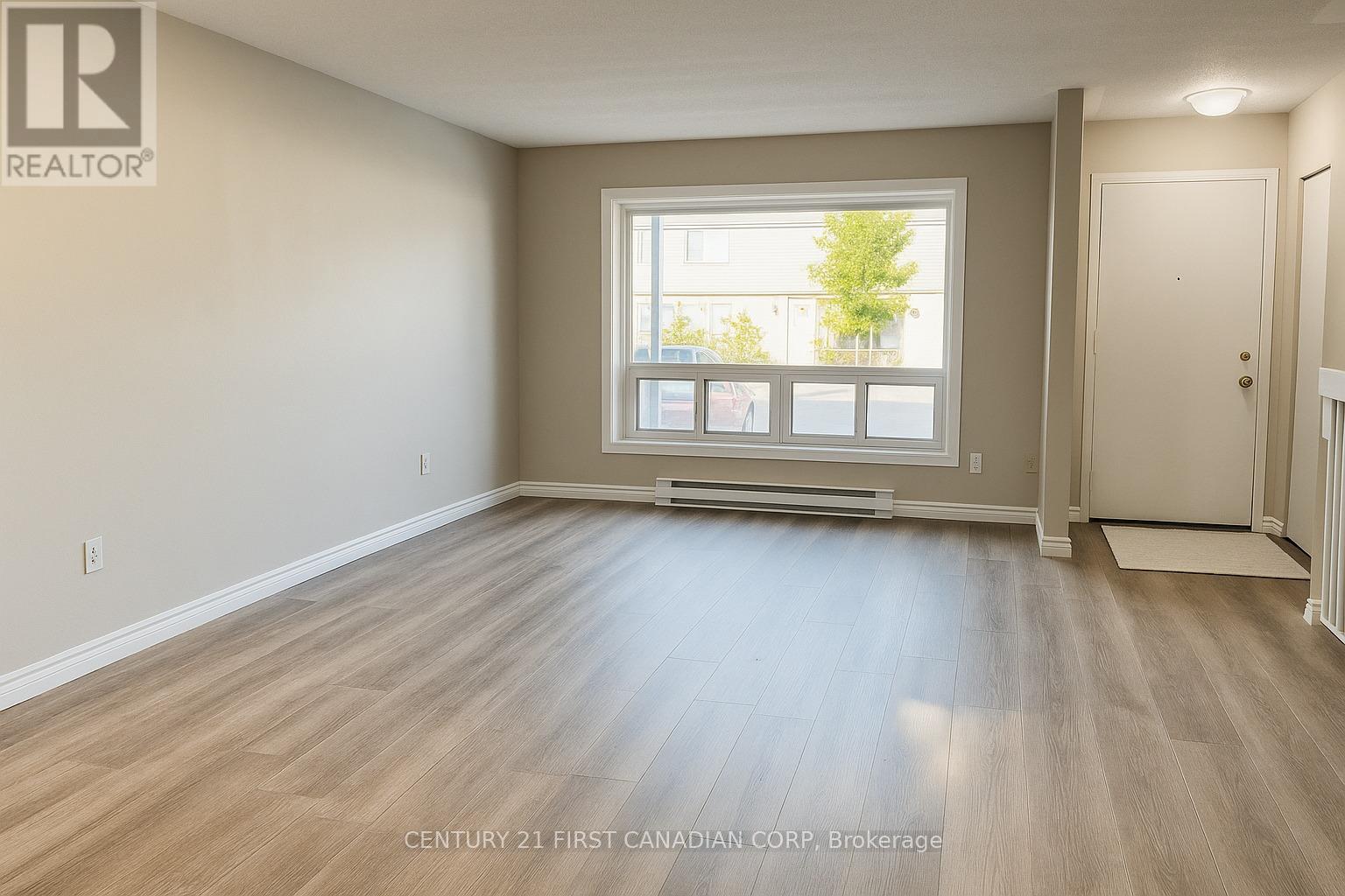 30 - 475 Sandringham Crescent Crescent, London South, Ontario  N6C 5B9 - Photo 2 - X12457591
