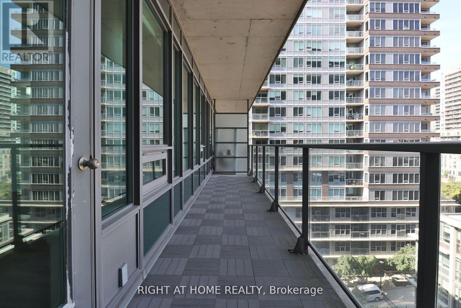 812 - 55 East Liberty Street, Toronto, Ontario  M6K 3P9 - Photo 14 - C12457479