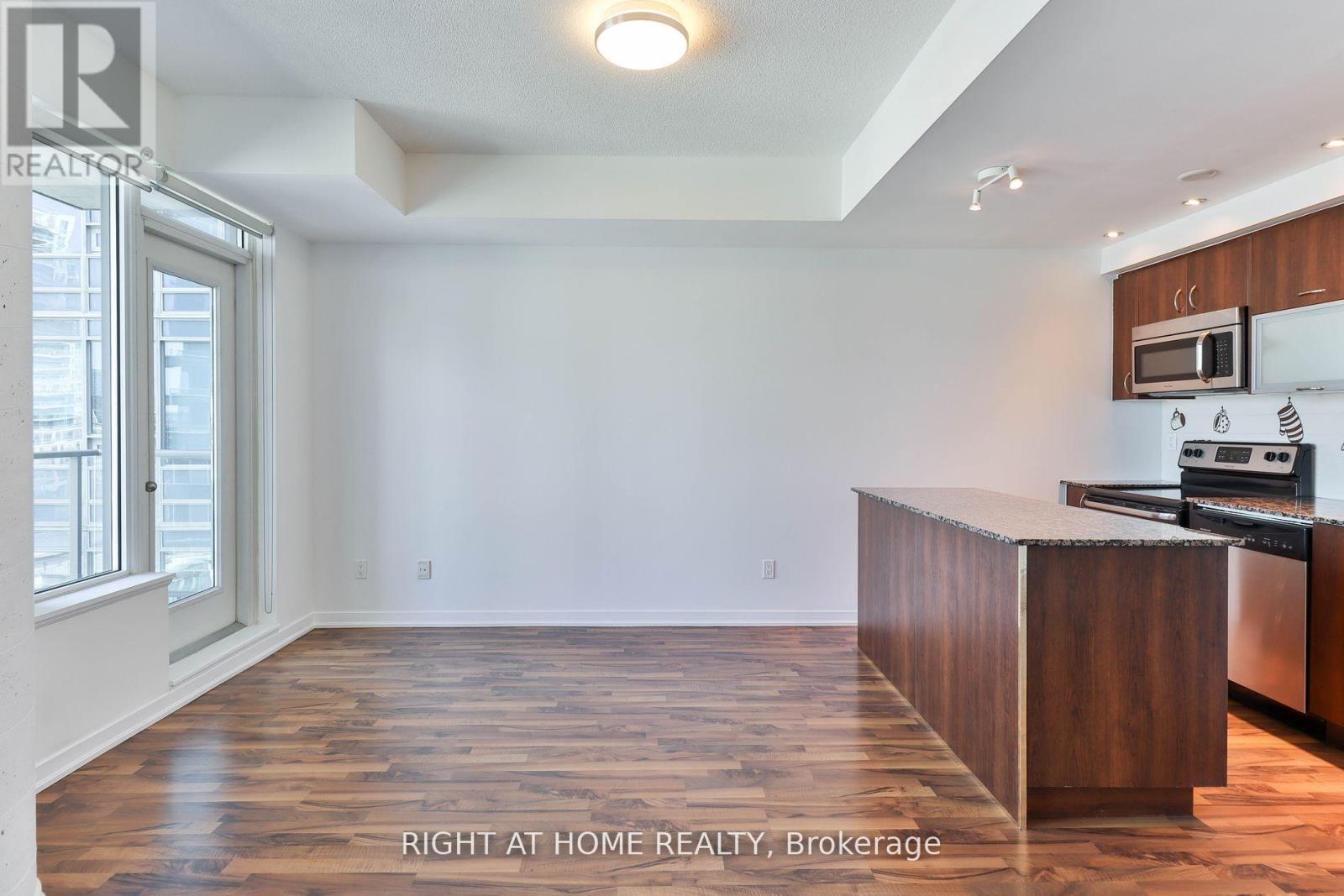 812 - 55 East Liberty Street, Toronto, Ontario  M6K 3P9 - Photo 4 - C12457479
