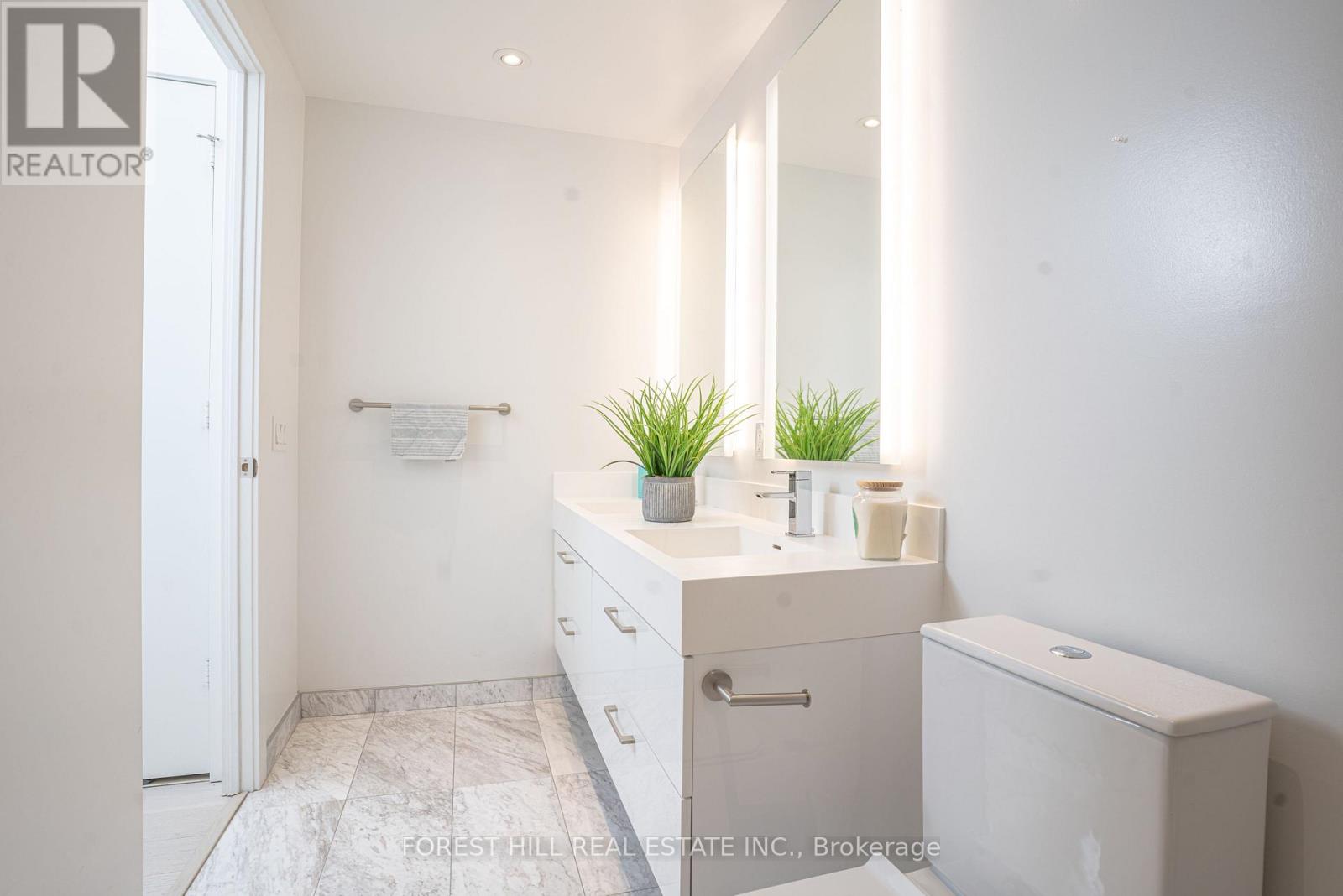 4101 - 1 Yorkville Avenue, Toronto, Ontario  M4W 0B1 - Photo 19 - C12457526