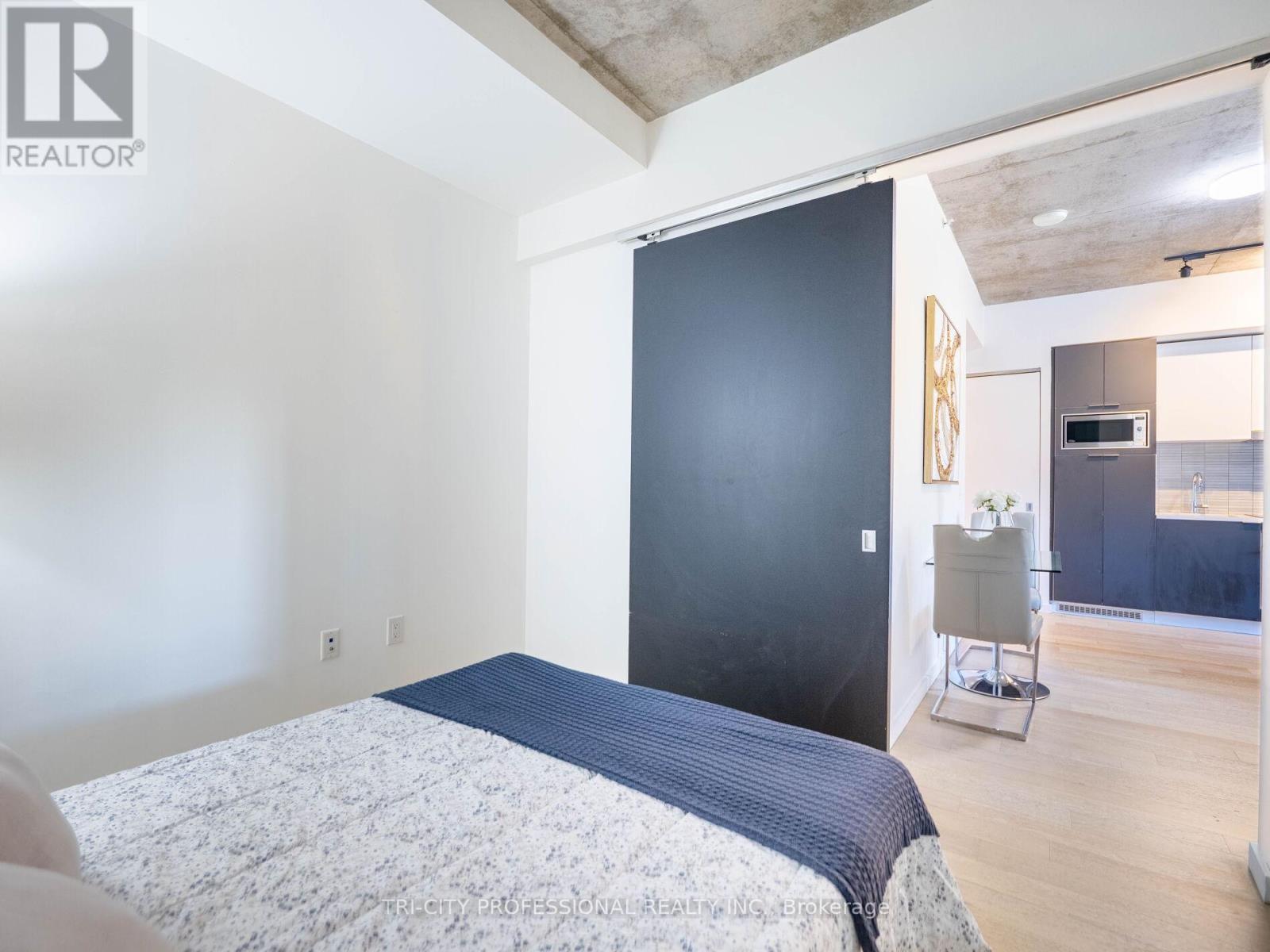 304 - 170 Bayview Avenue, Toronto, Ontario  M5A 0M4 - Photo 12 - C12457528