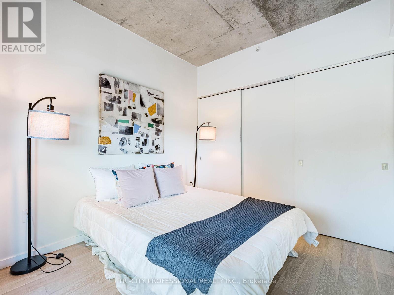 304 - 170 Bayview Avenue, Toronto, Ontario  M5A 0M4 - Photo 16 - C12457528