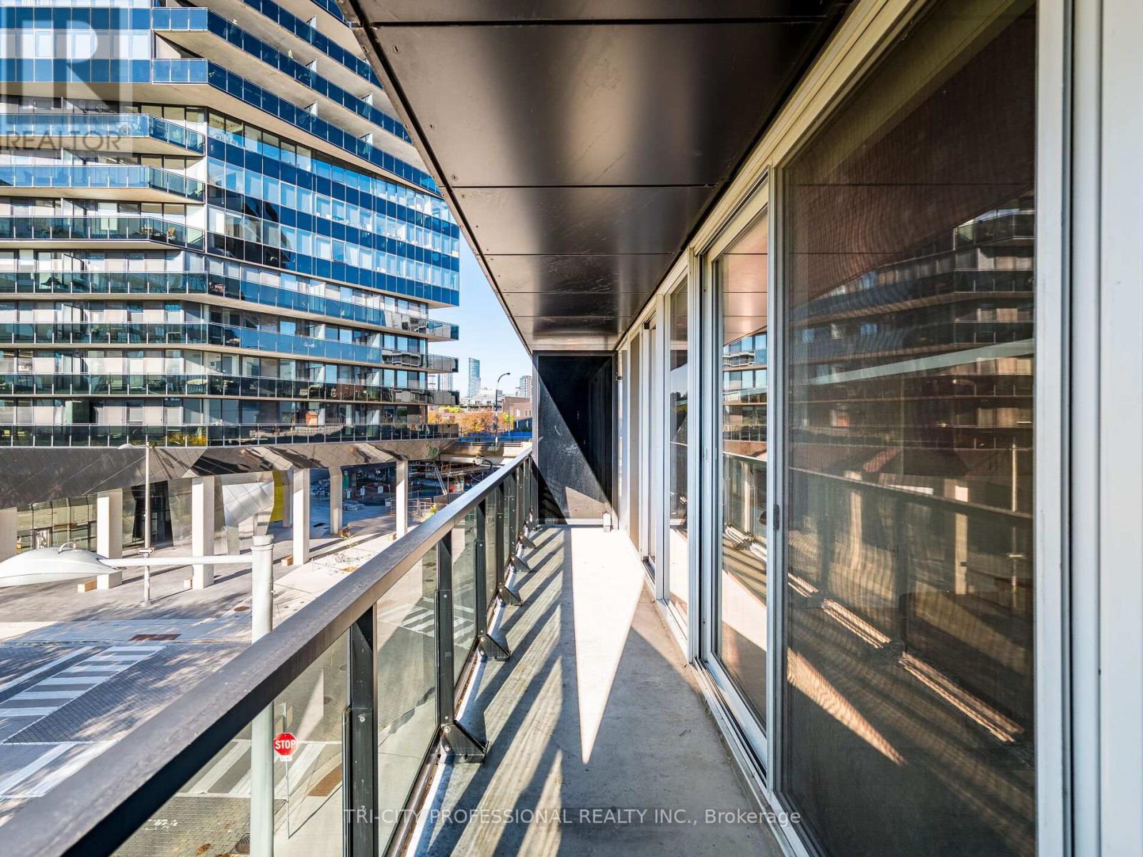 304 - 170 Bayview Avenue, Toronto, Ontario  M5A 0M4 - Photo 6 - C12457528