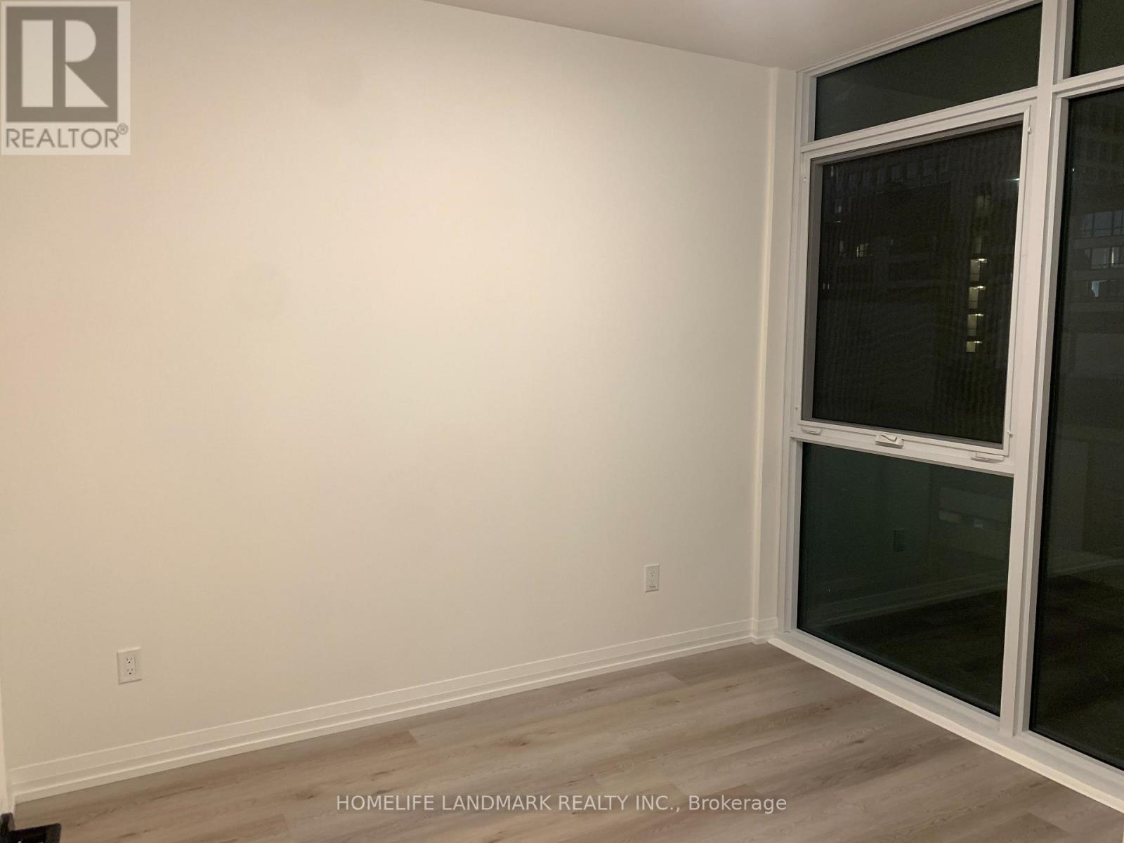 903 - 280 Dundas Street W, Toronto, Ontario  M5T 0E3 - Photo 5 - C12457555