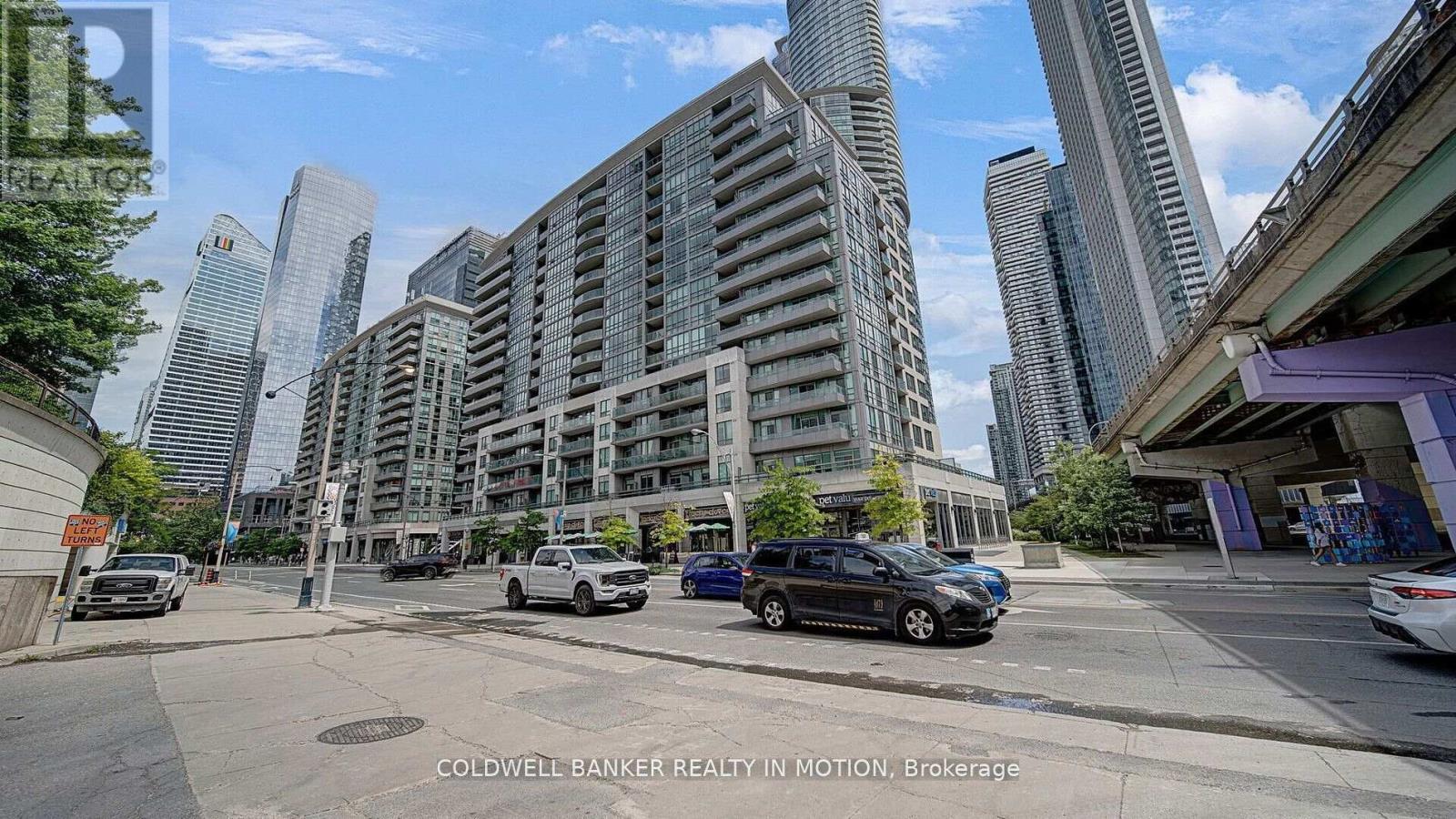 918 - 25 Lower Simcoe Street, Toronto, Ontario  M5J 3A1 - Photo 2 - C12457565