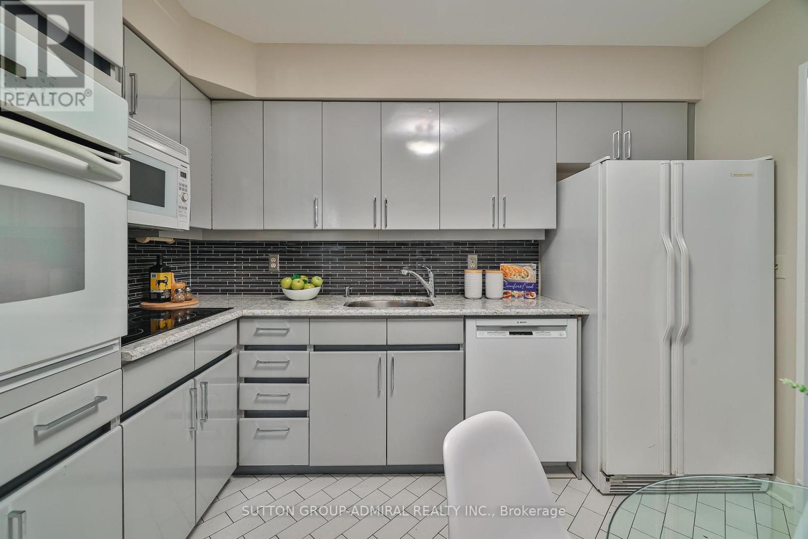 303 - 350 Lonsdale Road, Toronto, Ontario  M5P 1R6 - Photo 12 - C12457580