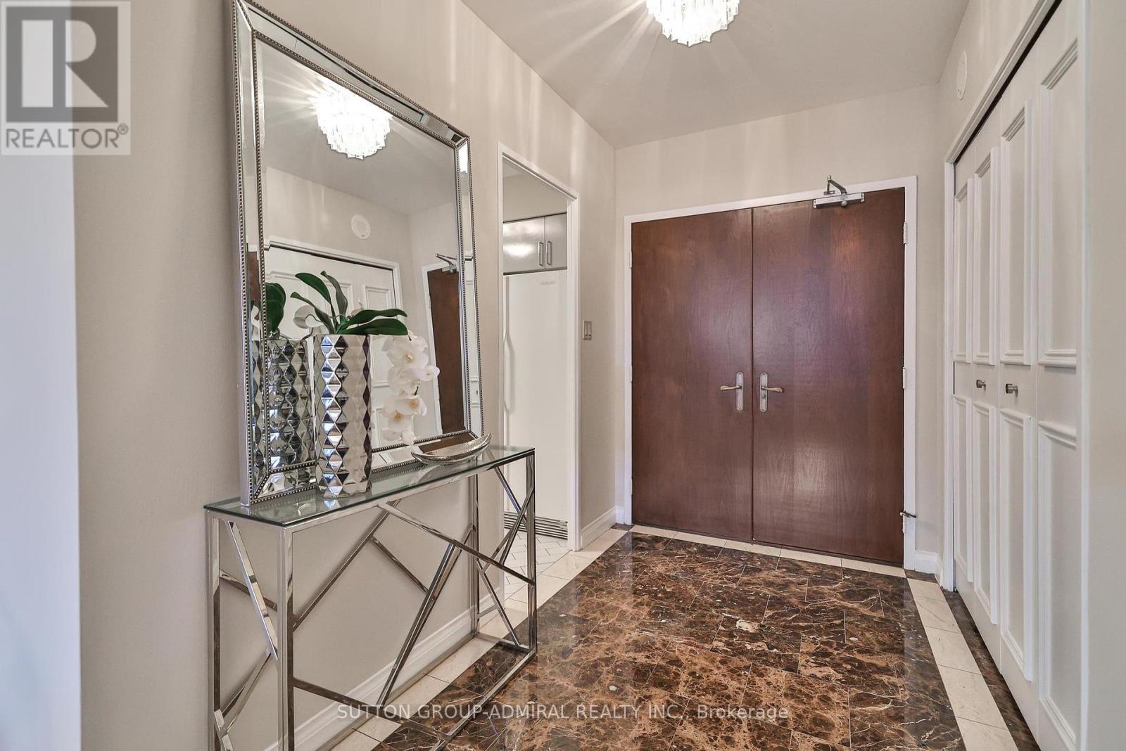 303 - 350 Lonsdale Road, Toronto, Ontario  M5P 1R6 - Photo 4 - C12457580
