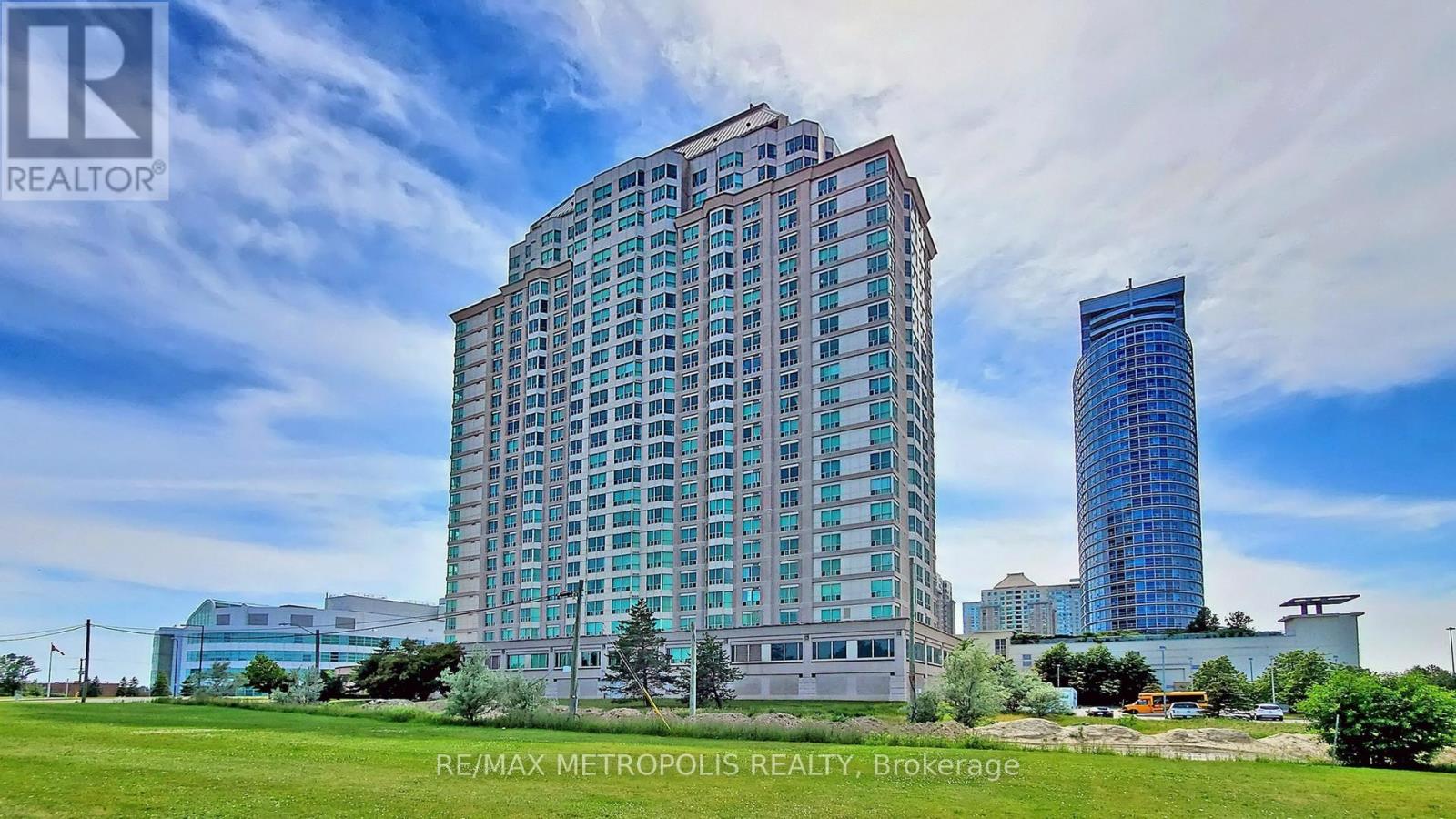 1505 - 11 Lee Centre Drive, Toronto, Ontario  M1H 3J5 - Photo 1 - E12457585