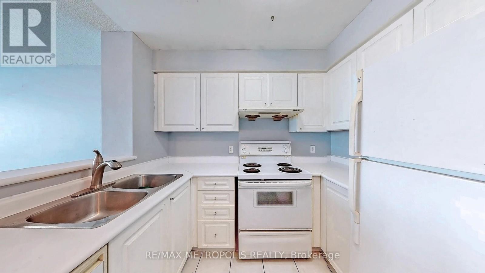 1505 - 11 Lee Centre Drive, Toronto, Ontario  M1H 3J5 - Photo 19 - E12457585