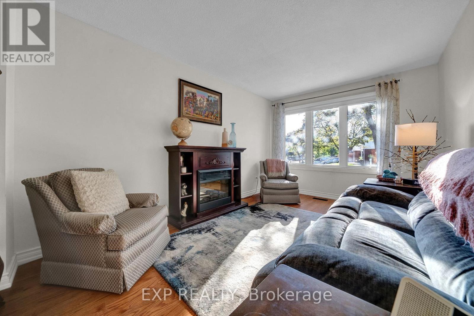 41 Teresa Drive, Whitby, Ontario  L1N 6H9 - Photo 10 - E12457589