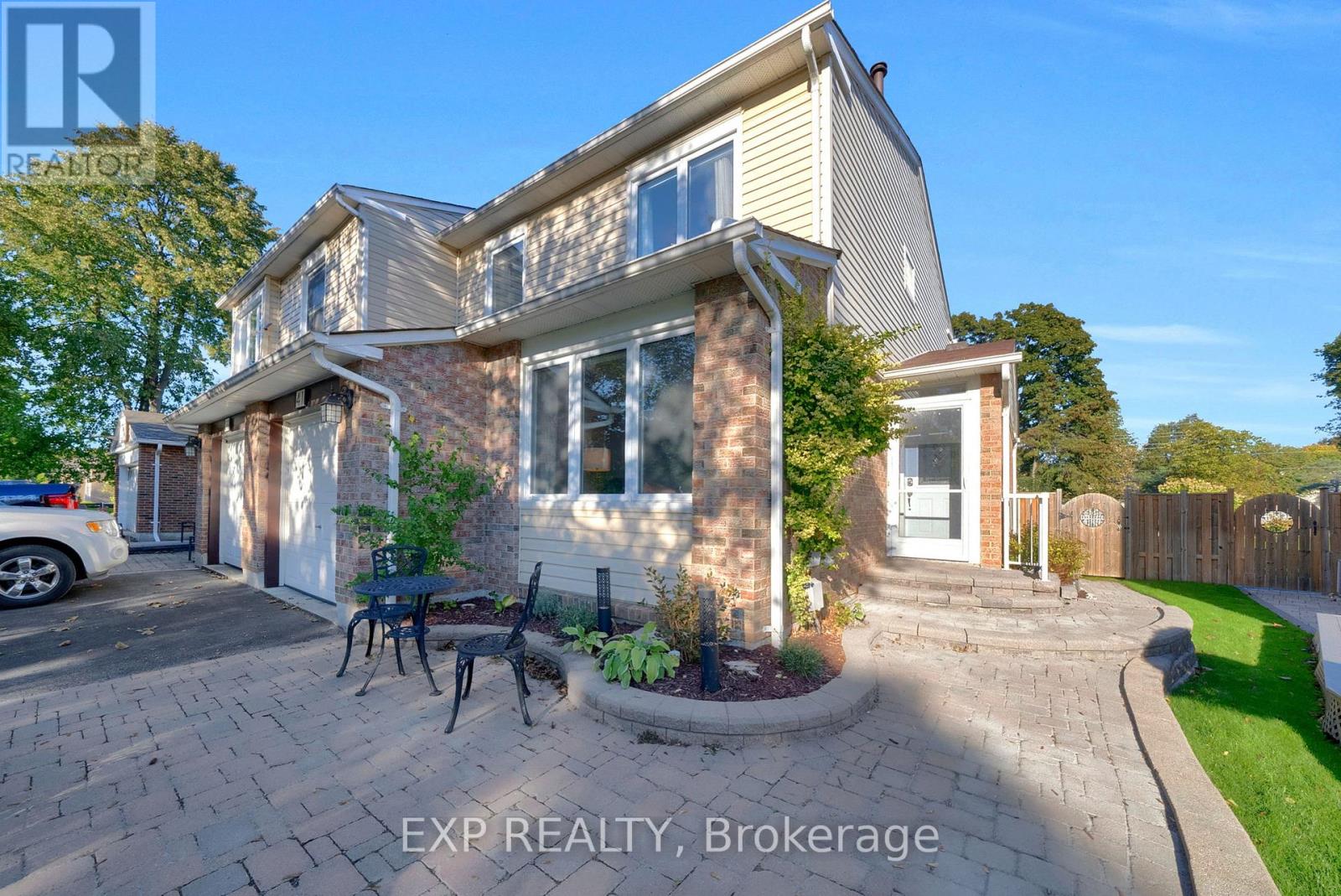 41 Teresa Drive, Whitby, Ontario  L1N 6H9 - Photo 2 - E12457589
