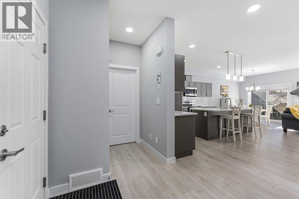 127 Walcrest Way Se, Calgary, Alberta  T2X 4G2 - Photo 6 - A2259091