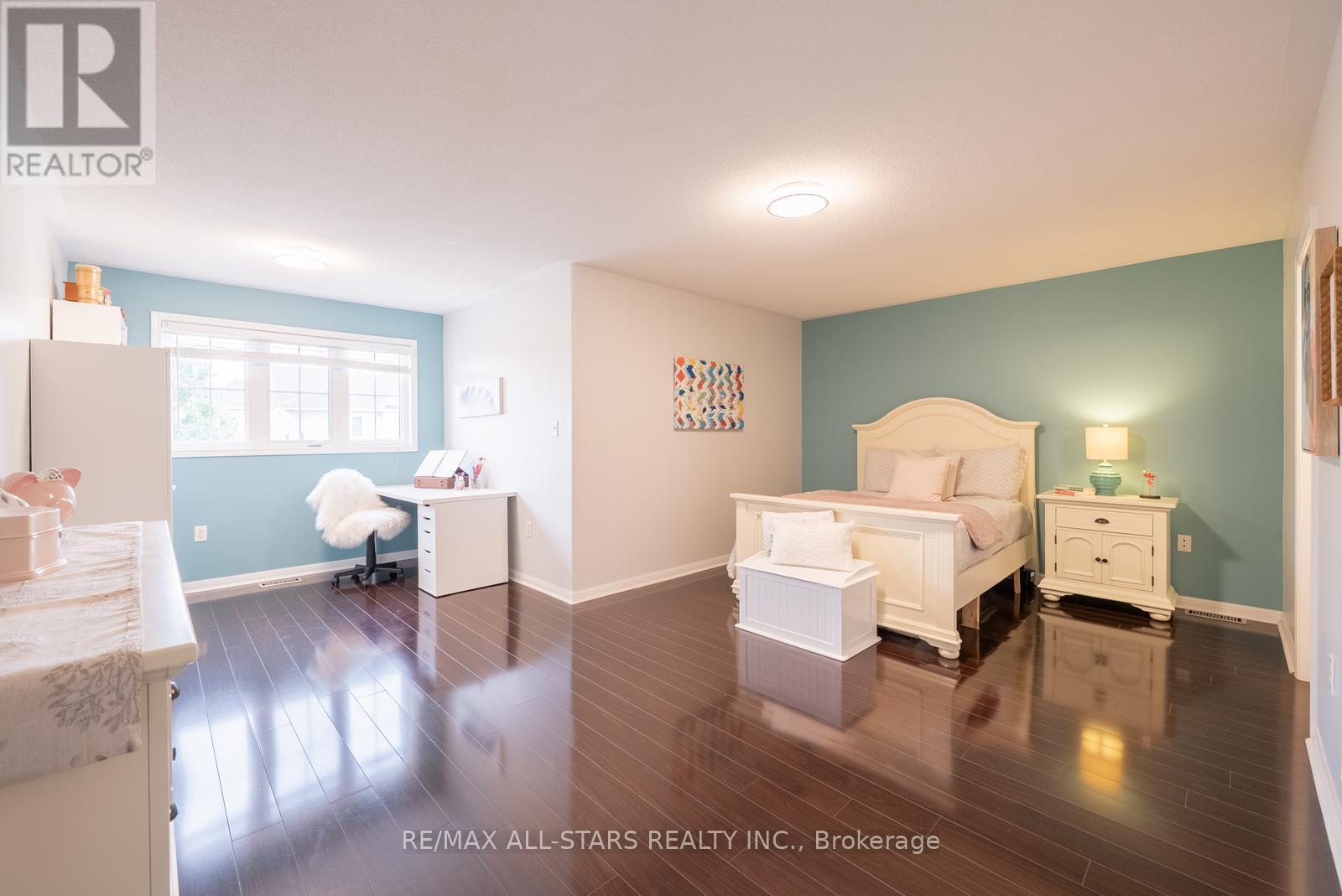 134 Stephensbrook Circle, Whitchurch-Stouffville (Stouffville), Ontario  L4A 0G4 - Photo 35 - N12422774