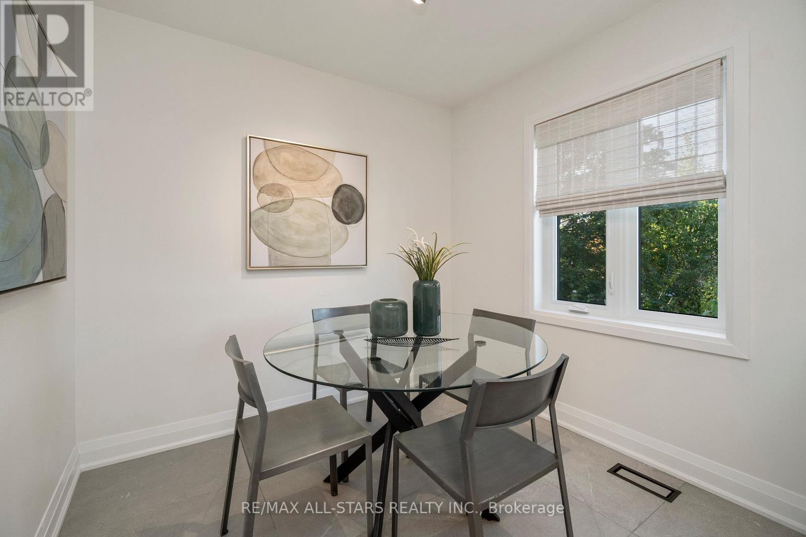 21 Rougehaven Way, Markham, Ontario  L3P 7W5 - Photo 15 - N12457524