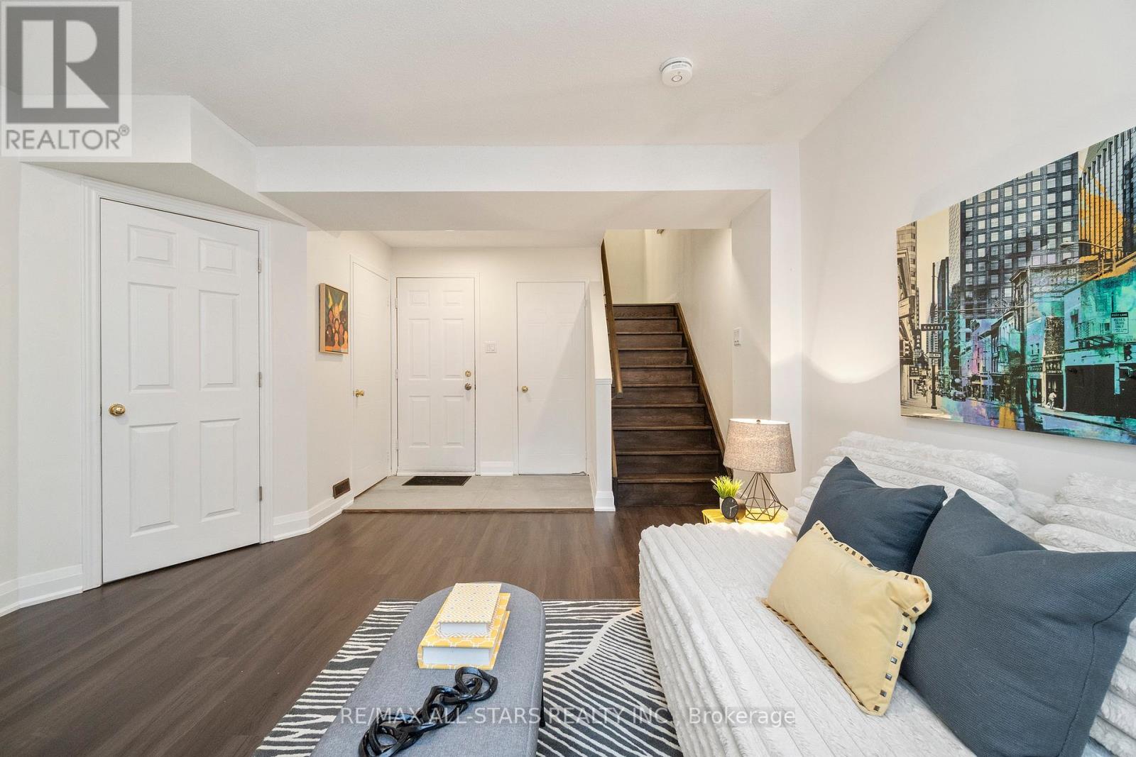 21 Rougehaven Way, Markham, Ontario  L3P 7W5 - Photo 43 - N12457524