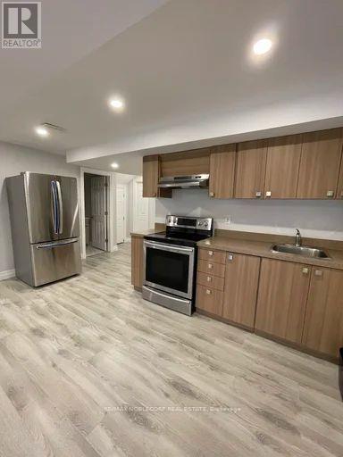 145 Cranbrook Crescent, Vaughan, Ontario  L4H 4L1 - Photo 4 - N12457529