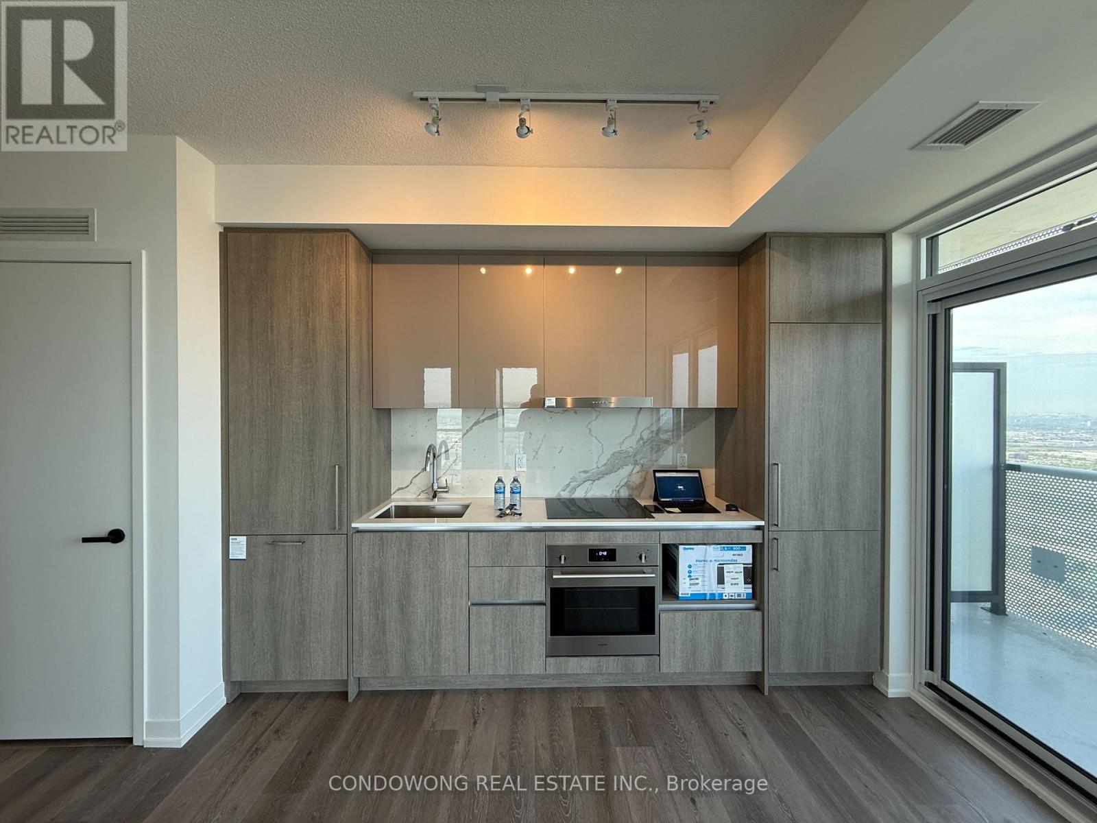 4609 - 225 Commerce Street, Vaughan, Ontario  L4K 0R1 - Photo 12 - N12457533