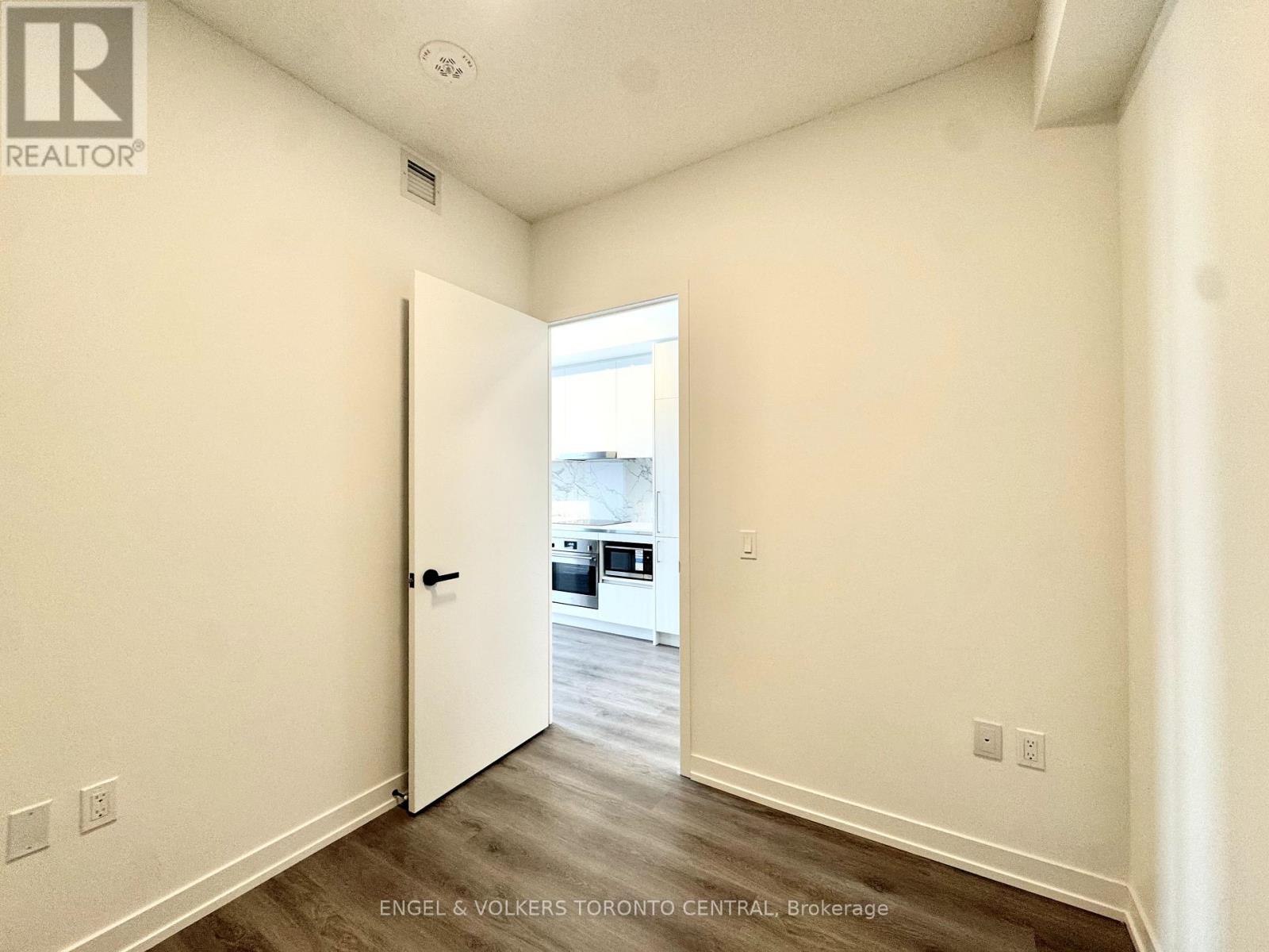 3203 - 225 Commerce Street, Vaughan, Ontario  L4K 0R1 - Photo 18 - N12457557