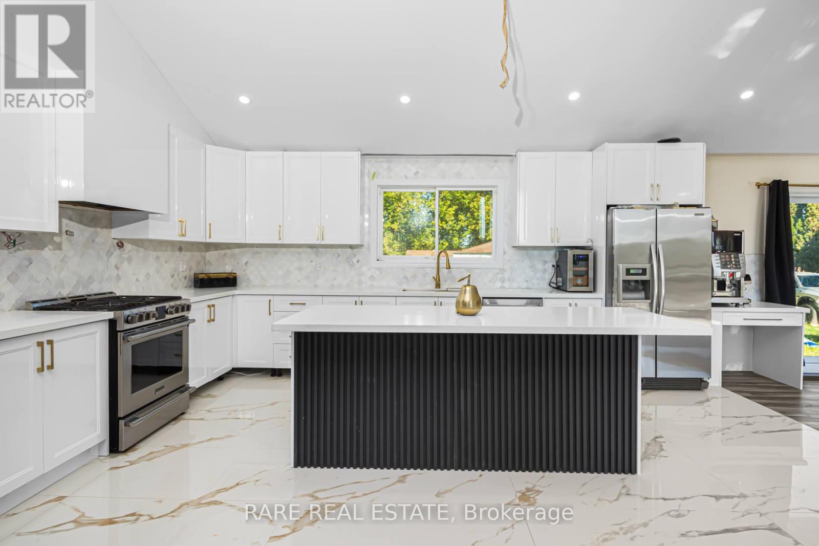 4616 Highway 89, Innisfil, Ontario  L0L 1L0 - Photo 10 - N12457575