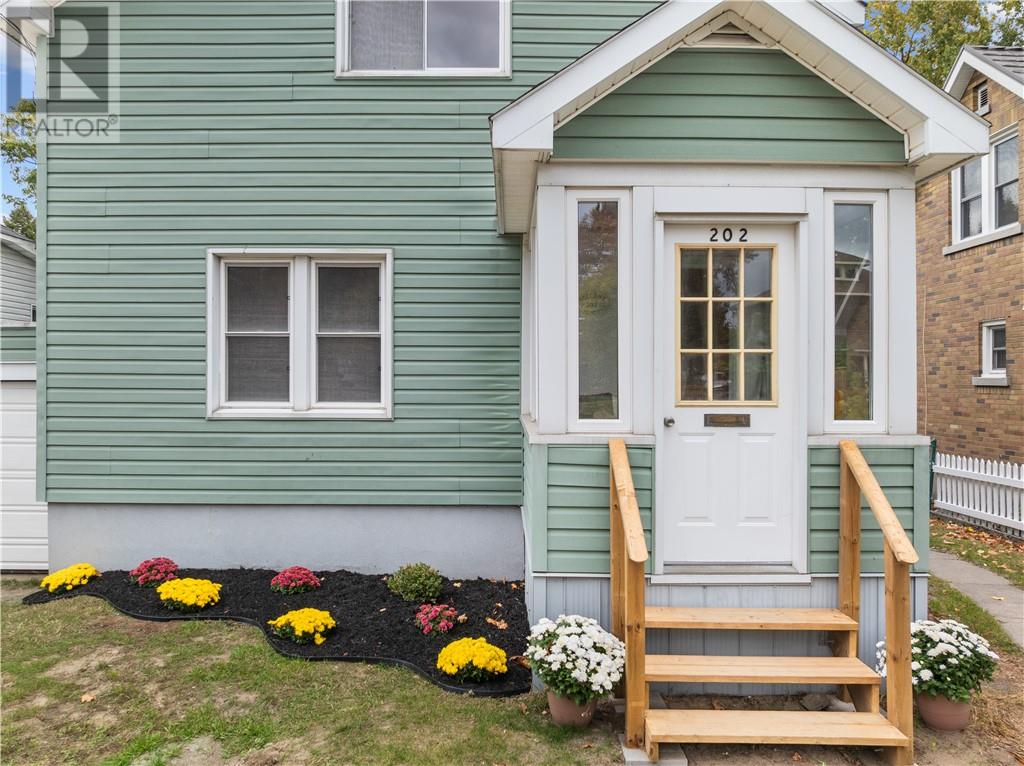 202 Eyre, Sudbury, Ontario  P3C 4B2 - Photo 3 - 2125168