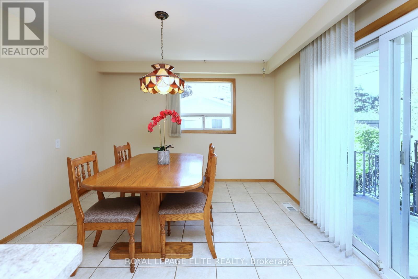 3440 Riverspray Crescent, Mississauga, Ontario  L4Y 3M7 - Photo 16 - W12457471