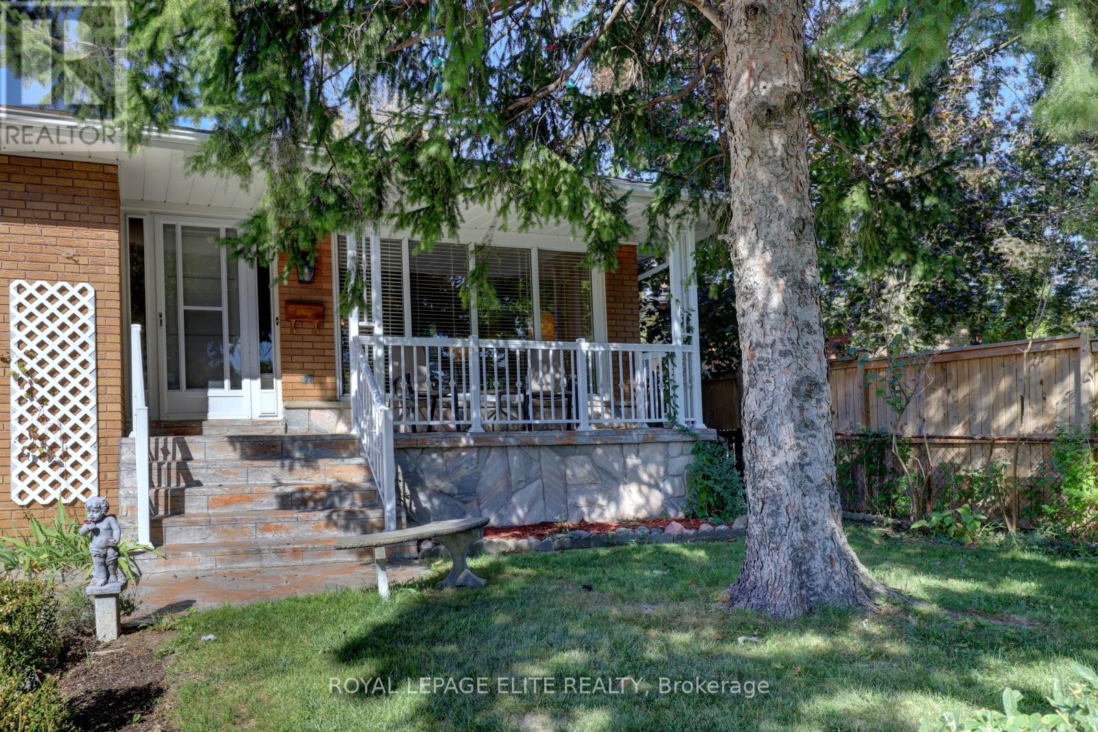 3440 Riverspray Crescent, Mississauga, Ontario  L4Y 3M7 - Photo 2 - W12457471