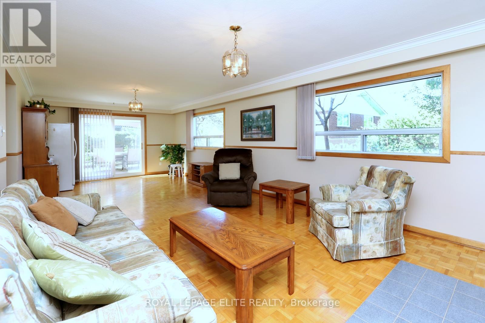 3440 Riverspray Crescent, Mississauga, Ontario  L4Y 3M7 - Photo 21 - W12457471