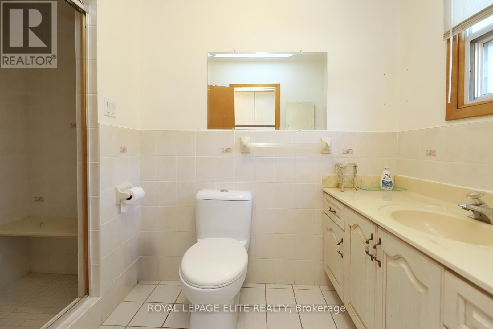 3440 Riverspray Crescent, Mississauga, Ontario  L4Y 3M7 - Photo 25 - W12457471