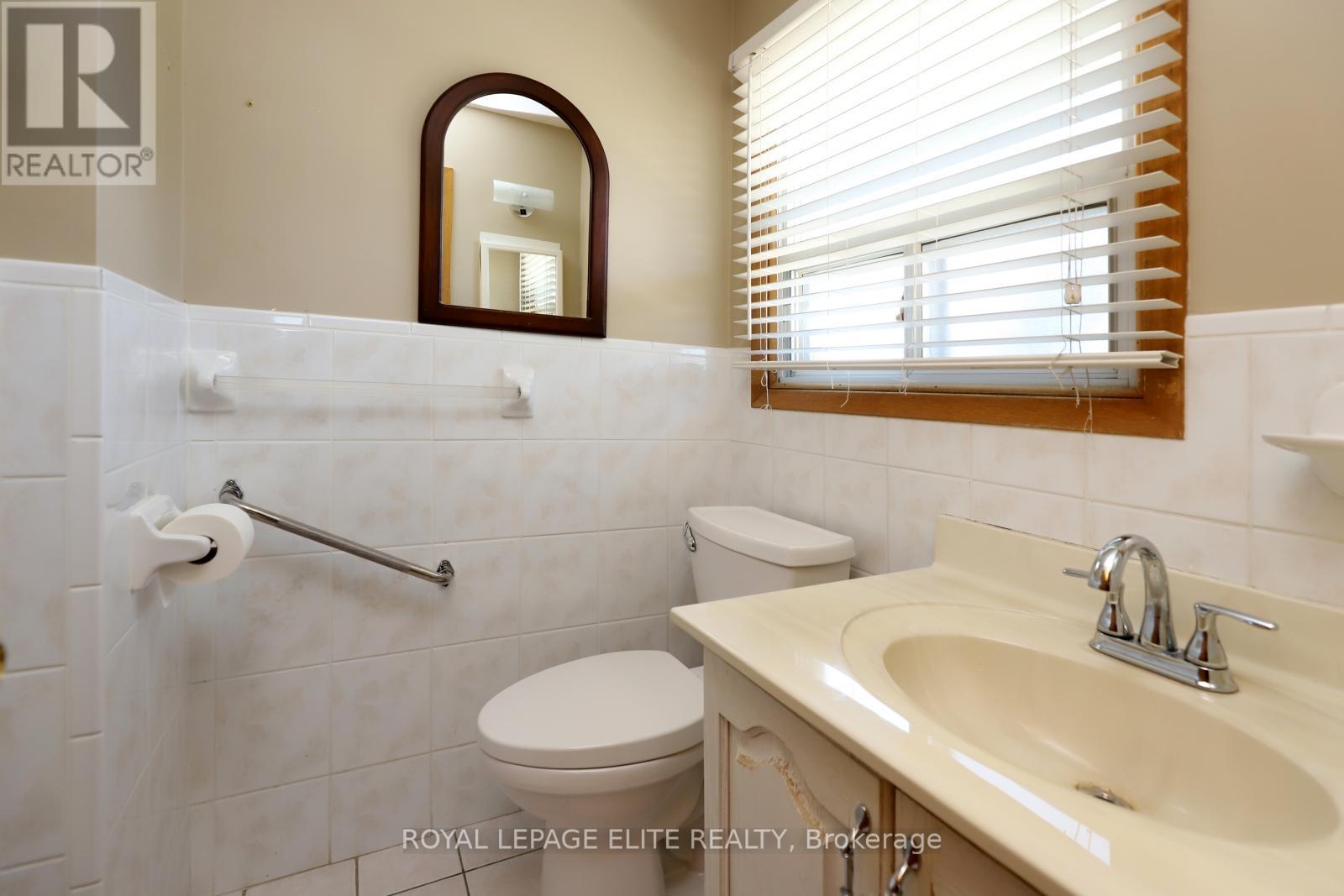 3440 Riverspray Crescent, Mississauga, Ontario  L4Y 3M7 - Photo 29 - W12457471